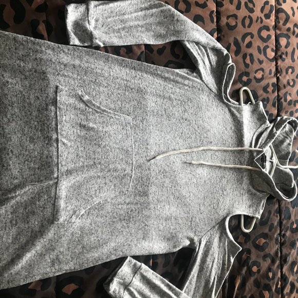 Dresses & Tops - Picture 5 of 5